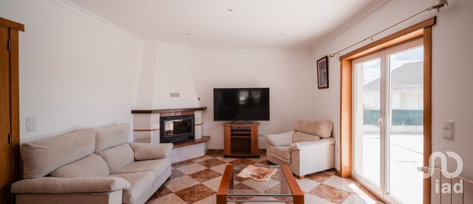 Lodge T5 in Sé, Santa Maria e Meixedo of 204 m²