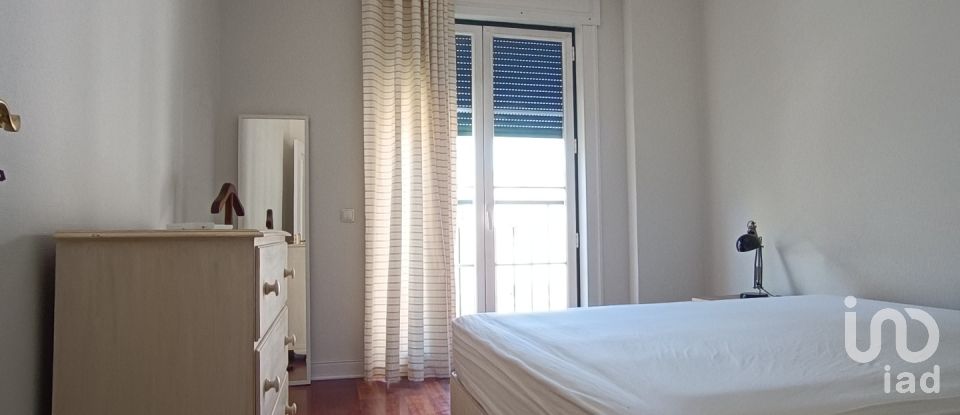 Apartamento T1 em Santa Maria Maior de 80 m²