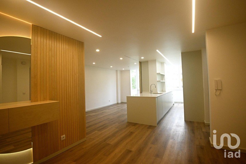 Apartment T3 in São Domingos De Benfica of 98 m²