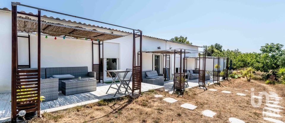 Ferme T9 à Mexilhoeira Grande de 168 m²