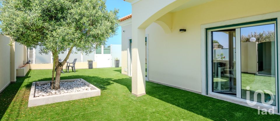 Lodge T3 in Encarnação of 305 m²