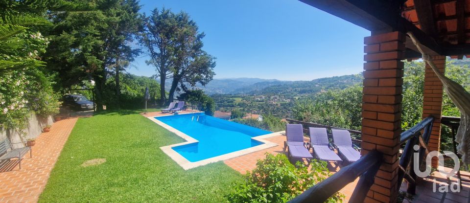 Lodge T4 in Santiago de Piães of 143 m²