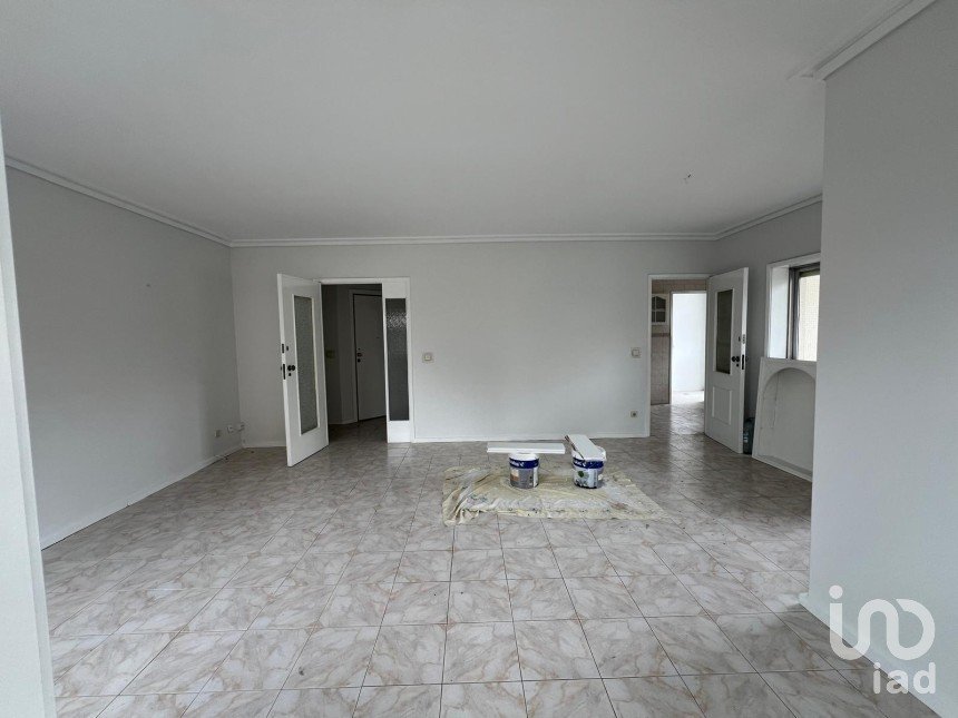 Apartment T3 in Mafamude e Vilar do Paraíso of 116 m²