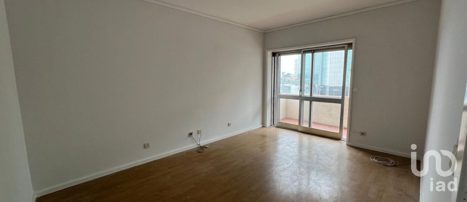 Apartment T3 in Mafamude e Vilar do Paraíso of 116 m²