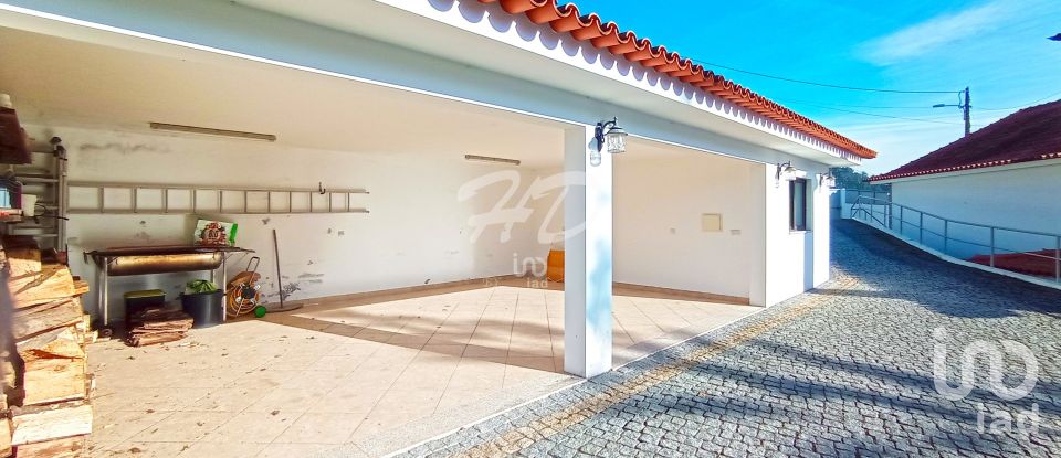 Gîte T4 à Infantas de 319 m²