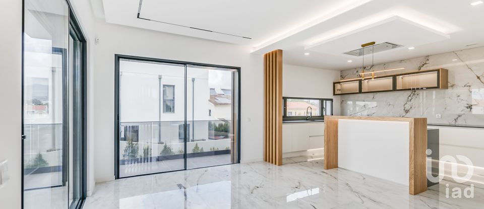 Gîte T5 à Alcabideche de 298 m²