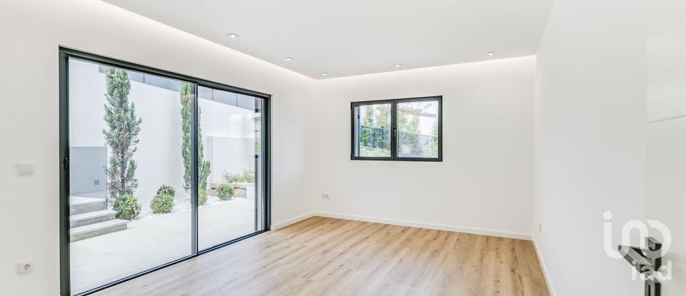 Gîte T5 à Alcabideche de 298 m²