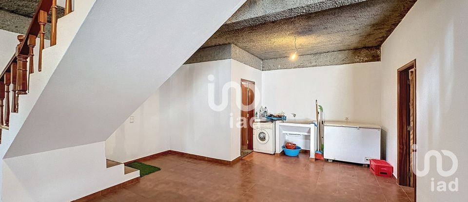 Gîte T3 à Canhas de 330 m²