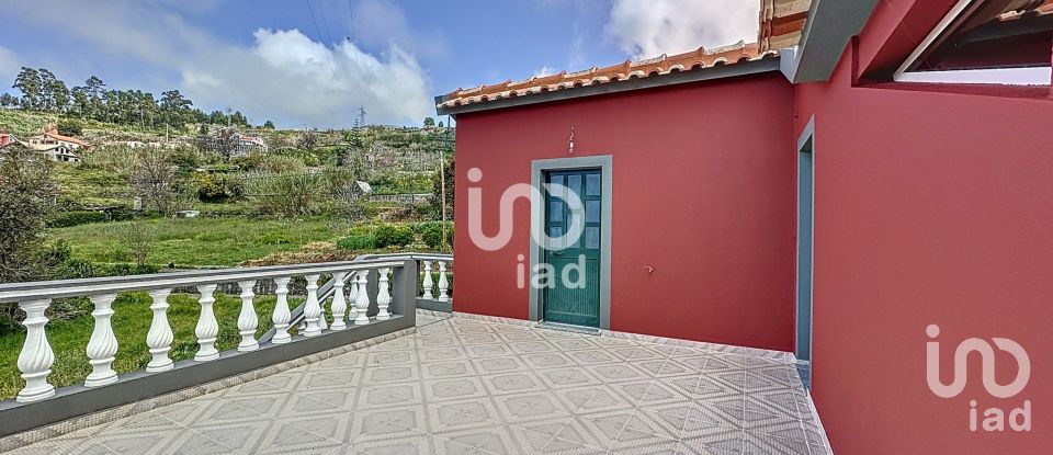 Casa T3 em Canhas de 330 m²