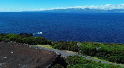 Terrain à Ribeirinha de 1 068 m²