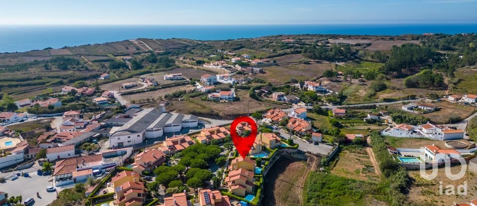 Casa T4 em São Martinho do Porto de 209 m²