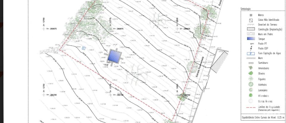 Terrain à Loulé (São Sebastião) de 1 804 m²