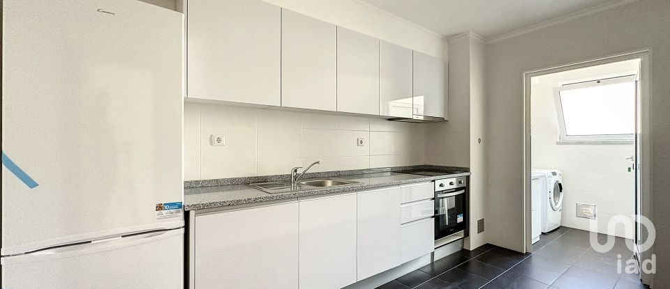 Apartamento T2 em Caniço de 153 m²