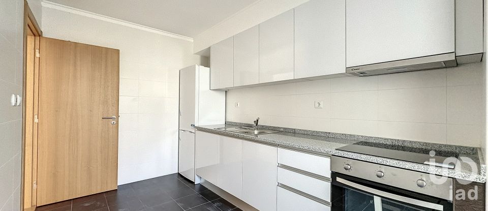 Apartamento T2 em Caniço de 153 m²