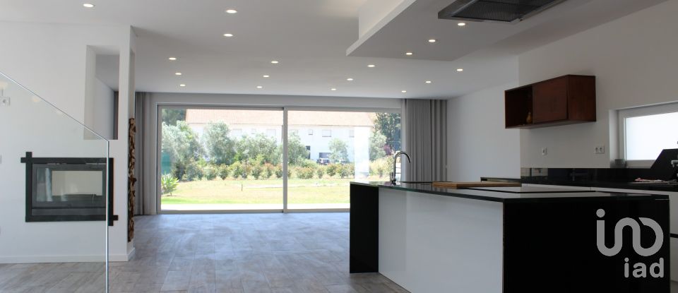 Lodge T4 in Ramada e Caneças of 250 m²