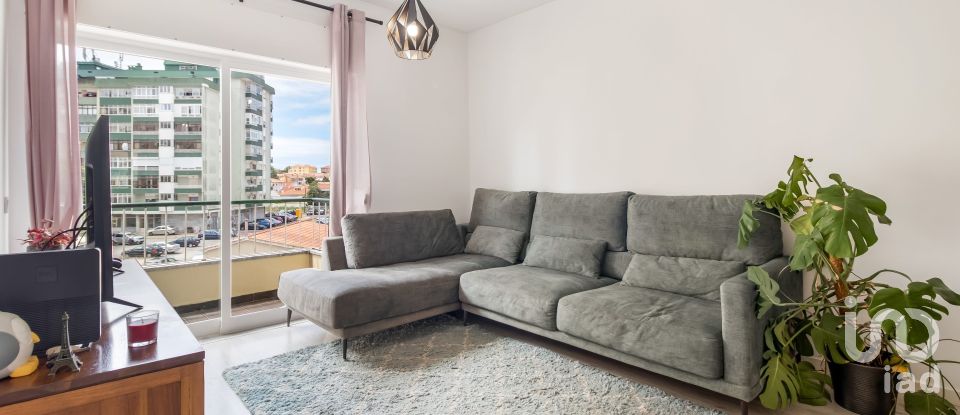 Apartamento T2 em Algueirão-Mem Martins de 63 m²