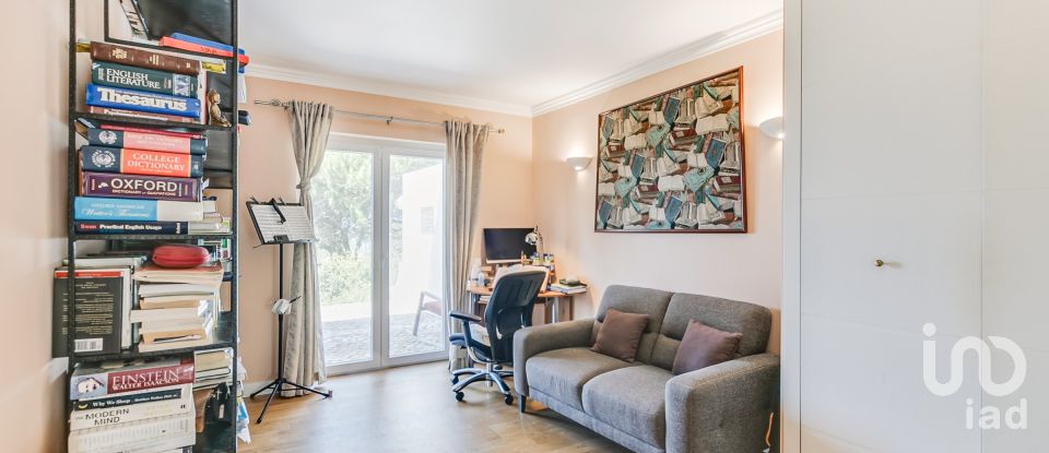 Maison T5 à Colares de 362 m²