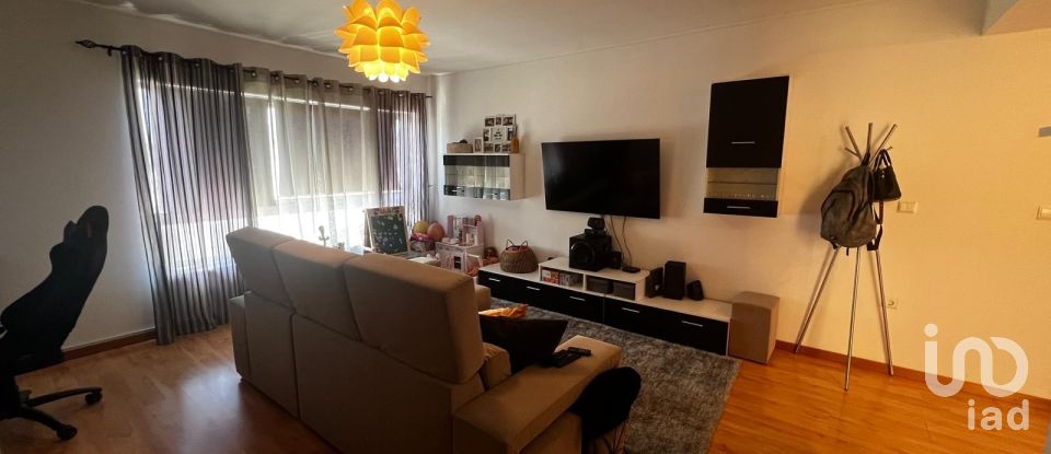 Apartamento T2 em Avanca de 90 m²