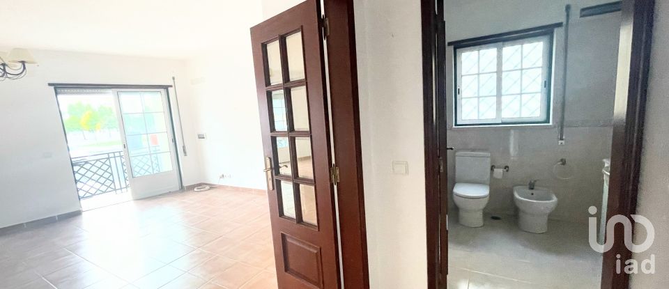 Apartamento T2 em Almeirim de 147 m²