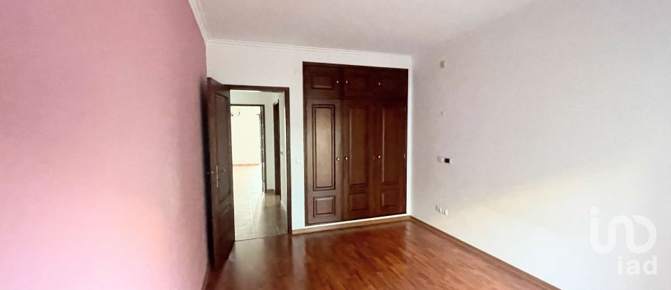 Apartamento T2 em Almeirim de 147 m²