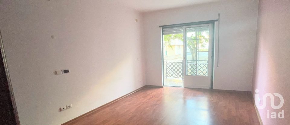 Appartement T2 à Almeirim de 147 m²