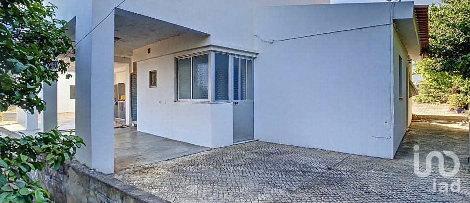 Quinta T5 em Mexilhoeira Grande de 411 m²