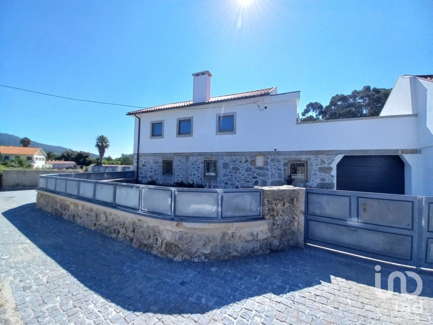 Maison T3 à Friastelas de 234 m²