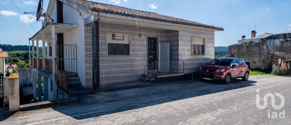 Casa T7 em Lousã e Vilarinho de 255 m²