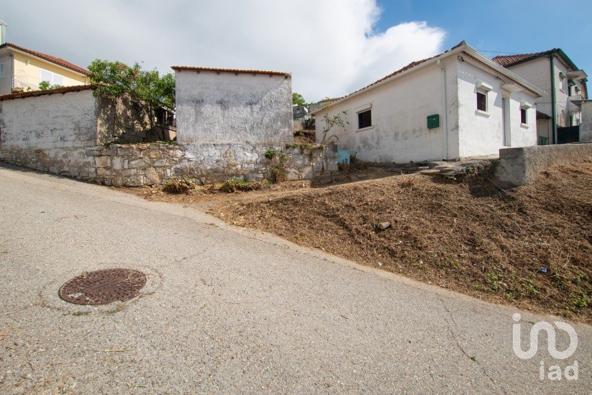 Town house T3 in Eiras E São Paulo De Frades of 77 m²