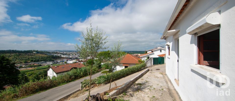 Town house T3 in Eiras E São Paulo De Frades of 77 m²