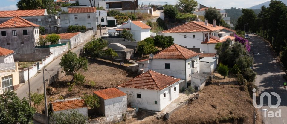 Maison de ville T3 à Eiras E São Paulo De Frades de 77 m²