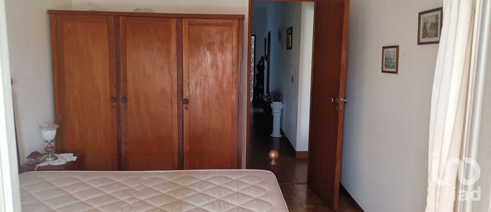 Apartamento T2 em Amora de 96 m²