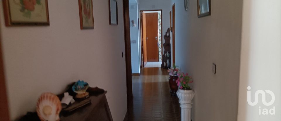 Apartamento T2 em Amora de 96 m²