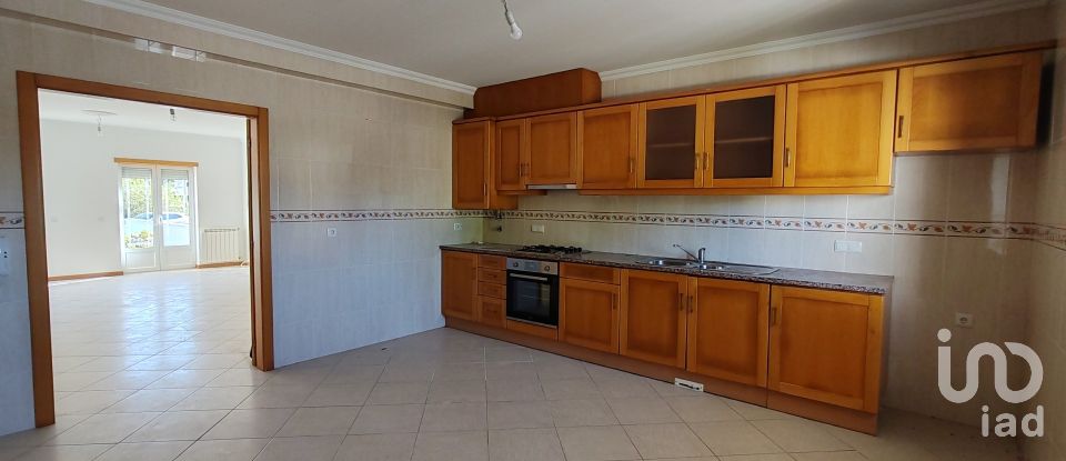 Town house T4 in Pombal of 342 m²