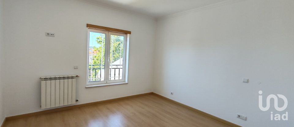 Maison de ville T4 à Pombal de 342 m²