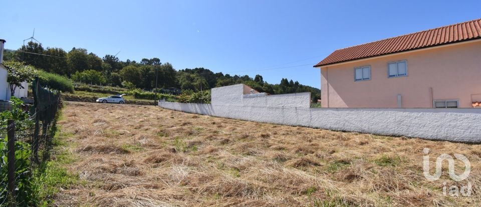 Terrain à bâtir à Vila Nova de 630 m²