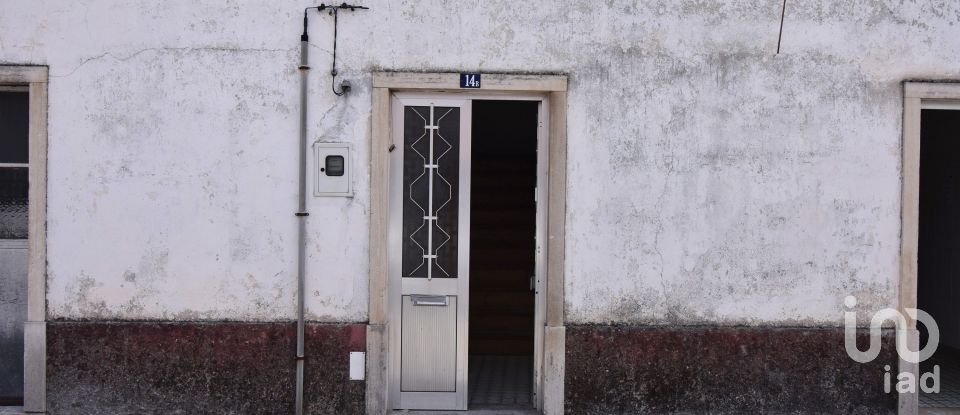 Traditional house T3 in São Miguel, Santa Eufémia e Rabaçal of 137 m²