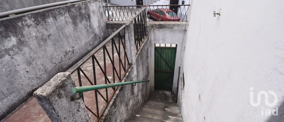 Traditional house T3 in São Miguel, Santa Eufémia e Rabaçal of 137 m²