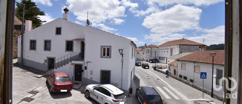 Traditional house T3 in São Miguel, Santa Eufémia e Rabaçal of 137 m²