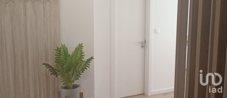 Appartement T3 à Benfica de 74 m²