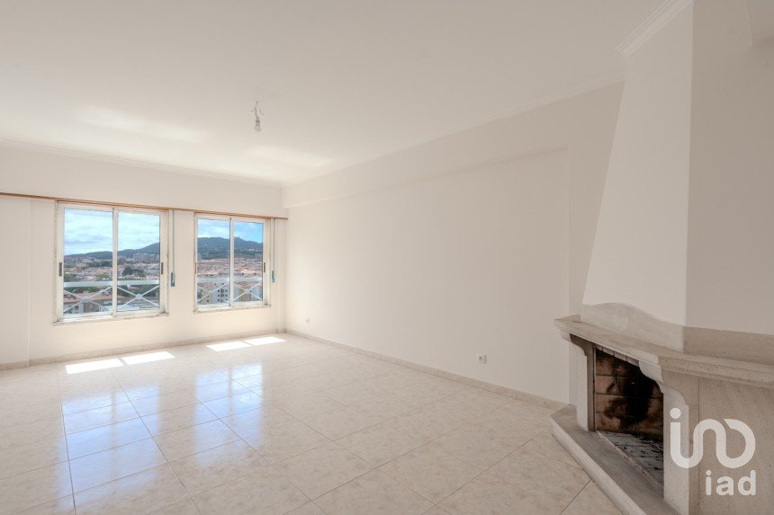 Apartment T3 in Algueirão-Mem Martins of 108 m²