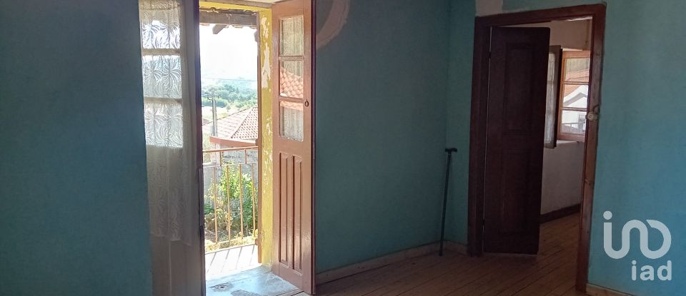 Village house T2 in Mogadouro, Valverde, Vale de Porco e Vilar de Rei of 55 m²