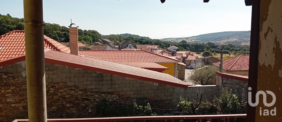 Maison de village T2 à Mogadouro, Valverde, Vale de Porco e Vilar de Rei de 55 m²