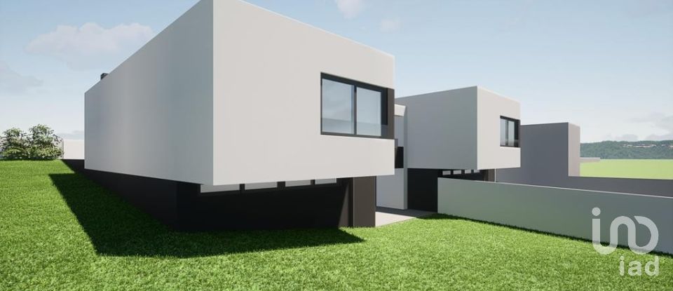 Casa T3 em Forjães de 163 m²