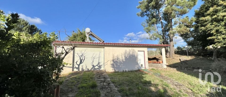 Casa T3 em Carragozela e Várzea de Meruge de 528 m²