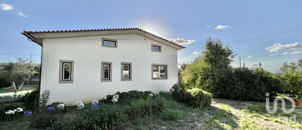 Gîte T3 à Carragozela e Várzea de Meruge de 528 m²