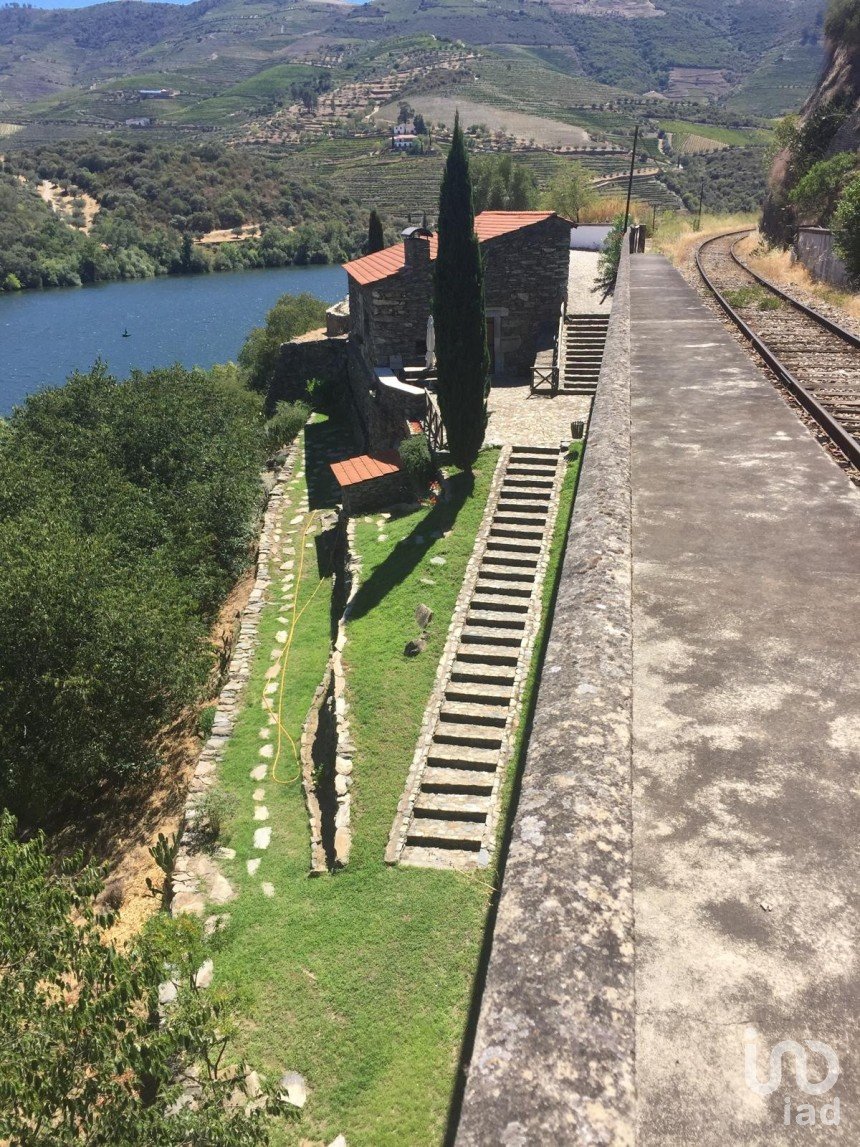 Maison de campagne T2 à Castedo e Cotas de 140 m²