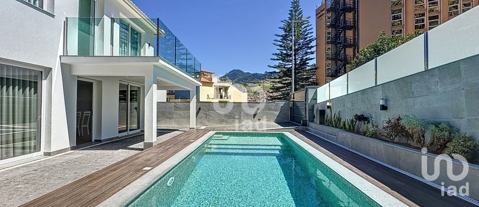 Maison T4 à Machico de 155 m²