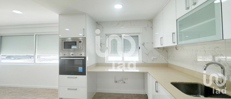 Apartamento T4 em Olhão de 104 m²