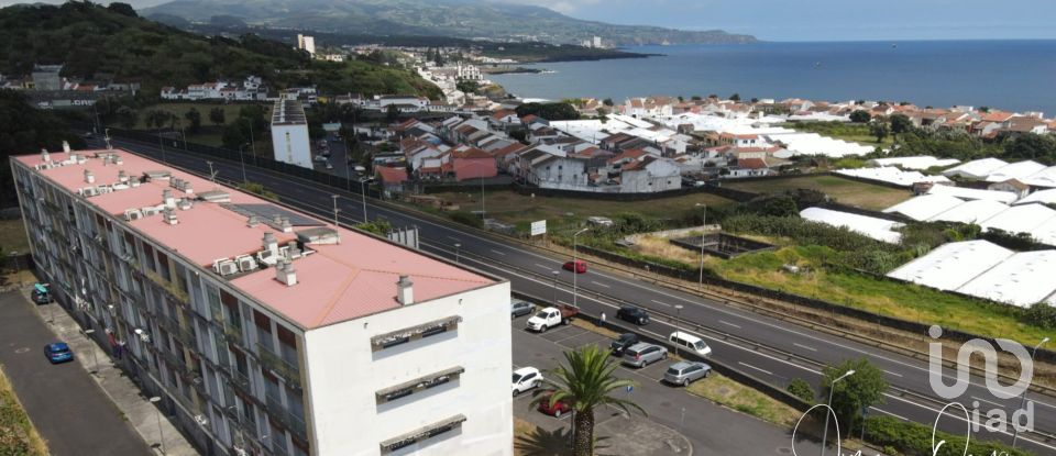 Apartment T2 in Rosto do Cão (São Roque) of 80 m²